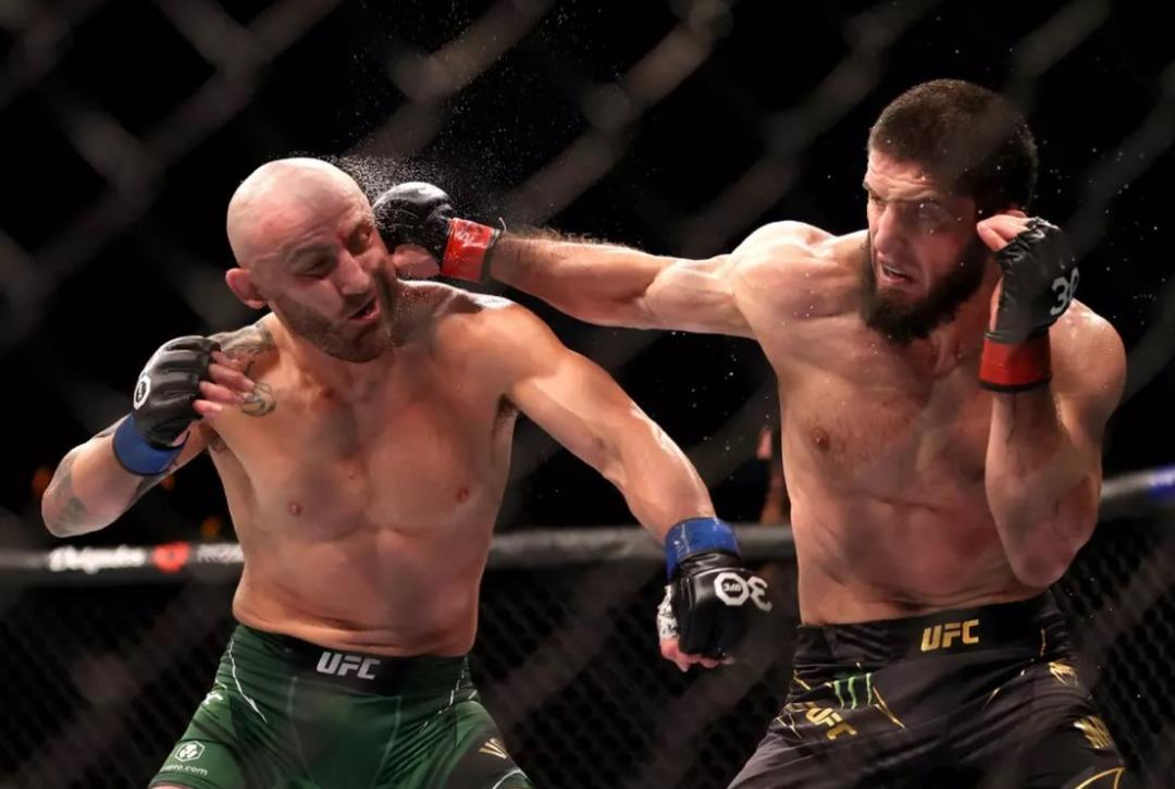 Islam Makhachev artık çifte şampiyon! Jack Della Madalena yı domine etti 2