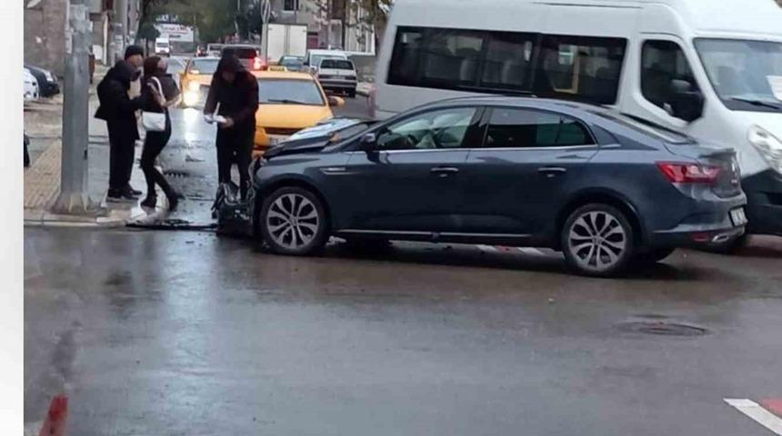 Elazığ&rsquo;da trafik kazası: 1 yaralı