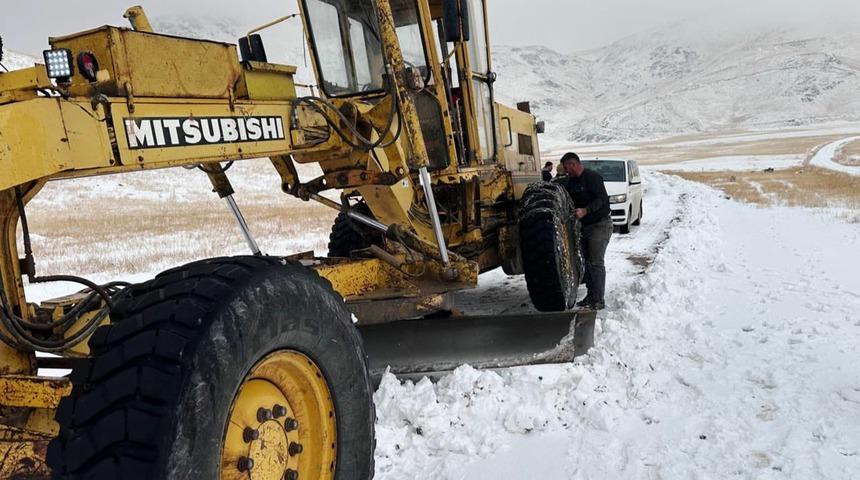 Van, Bitlis ve Hakkari... Bir&ccedil;ok ilde kar yağdı