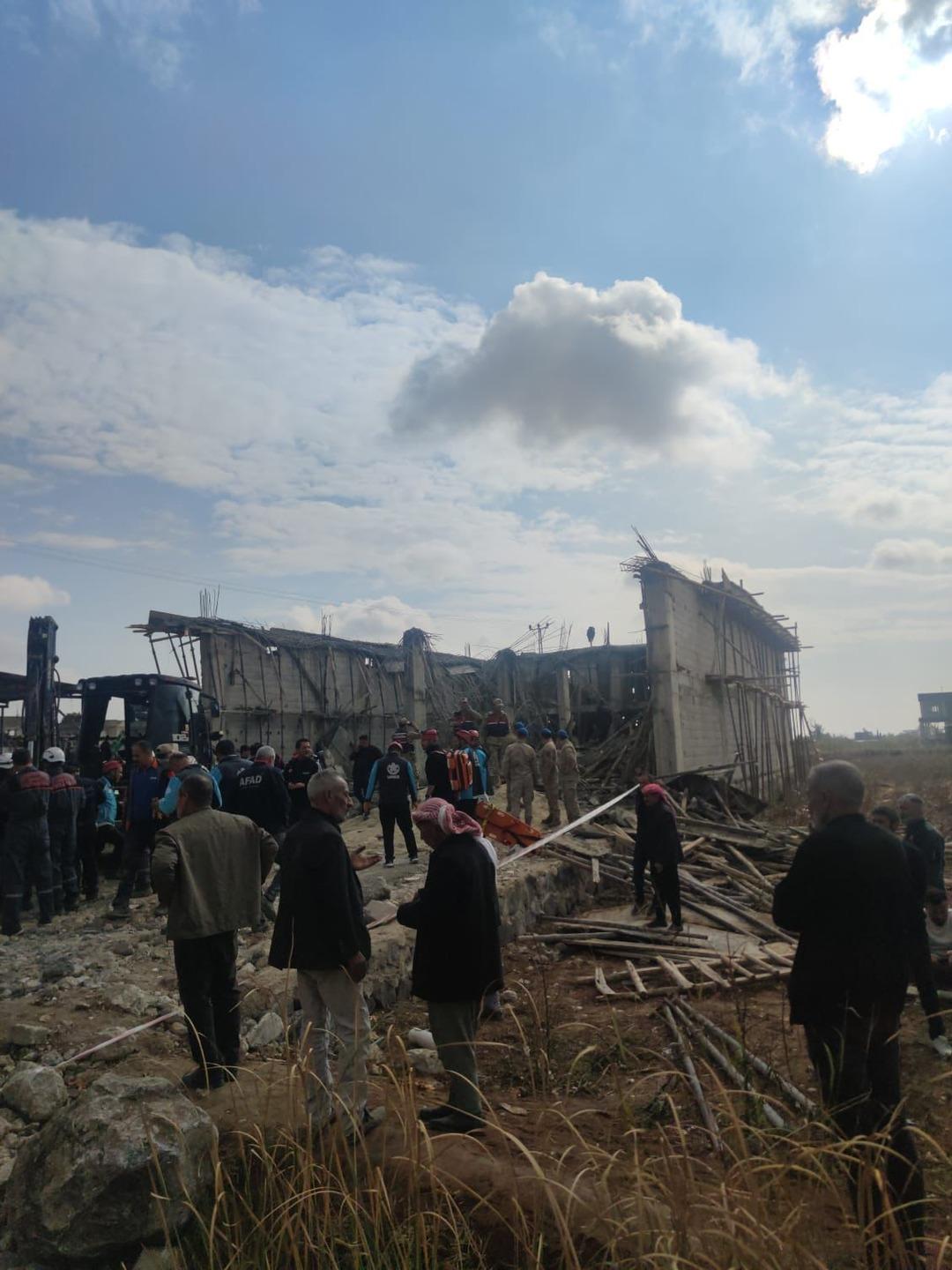 Şanlıurfa dan acı haber! İnşaatte &ccedil;&ouml;kme meydana geldi: 2 &ccedil;ocuk iş&ccedil;i hayatını kaybetti... 3