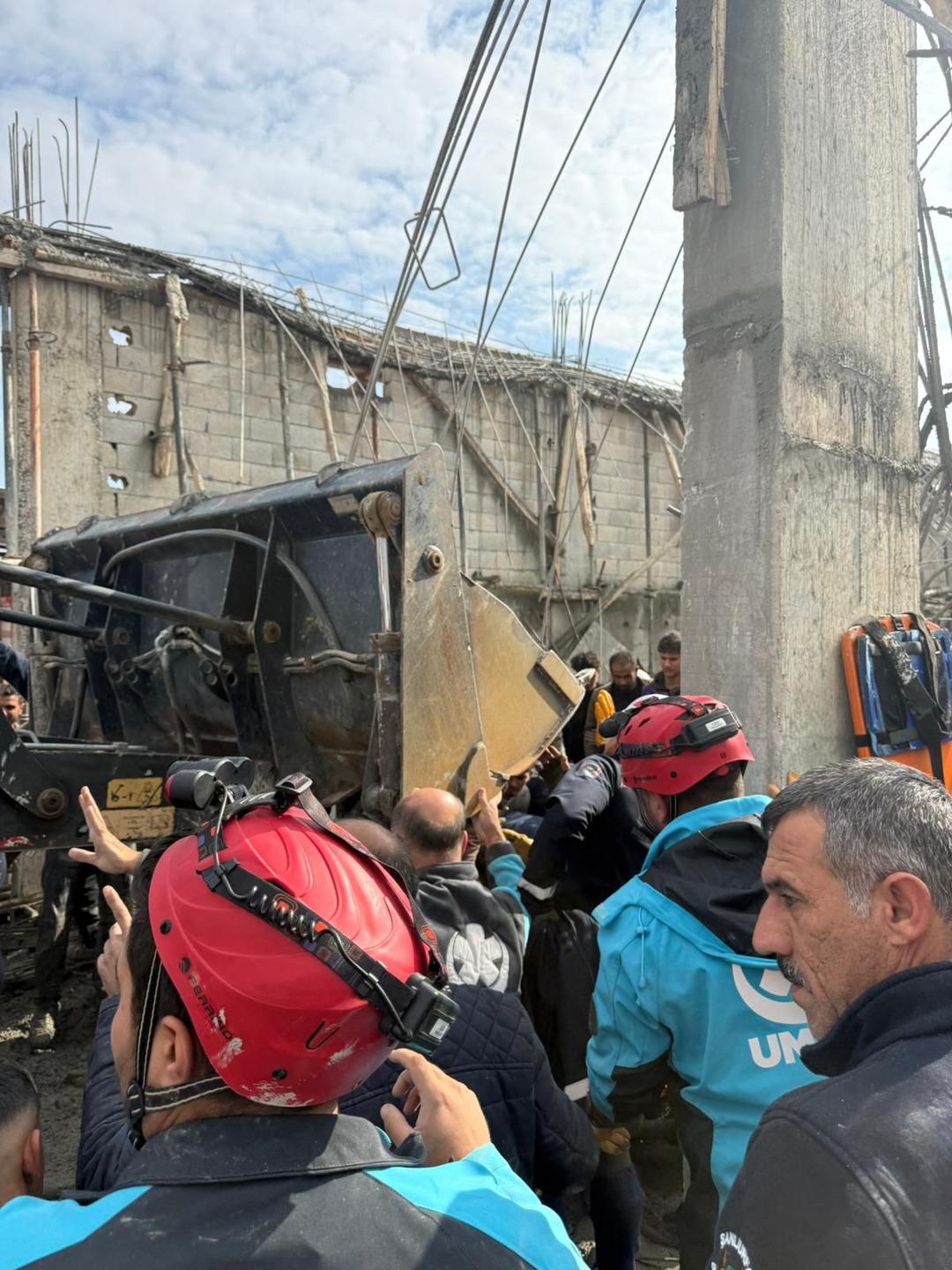 Şanlıurfa dan acı haber! İnşaatte &ccedil;&ouml;kme meydana geldi: 2 &ccedil;ocuk iş&ccedil;i hayatını kaybetti... 4