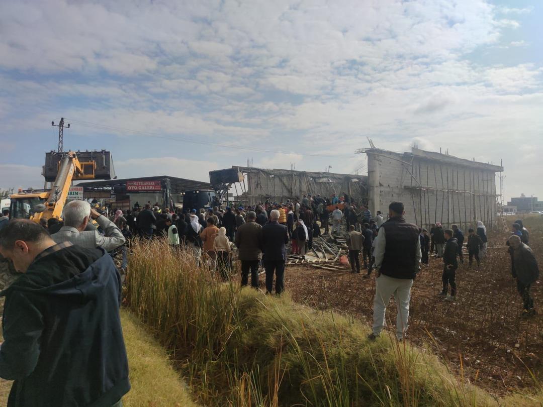 Şanlıurfa dan acı haber! İnşaatte &ccedil;&ouml;kme meydana geldi: 2 &ccedil;ocuk iş&ccedil;i hayatını kaybetti... 5