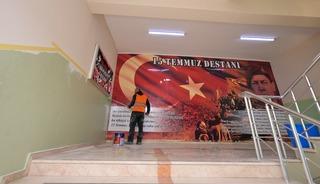 Esenyurt’taki okullarda ara tatilde bakım ve onarım çalışmaları devam etti