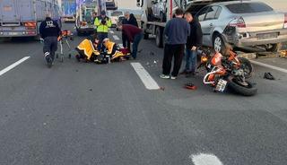 Motosiklet emniyet şeridinde duran tıra çarptı: 1 yaralı