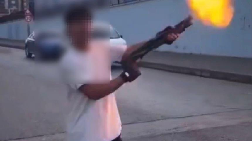 Gaziantep'te şok g&ouml;r&uuml;nt&uuml;ler: 3 şahıs pompalı t&uuml;fekle rastgele ateş a&ccedil;tı