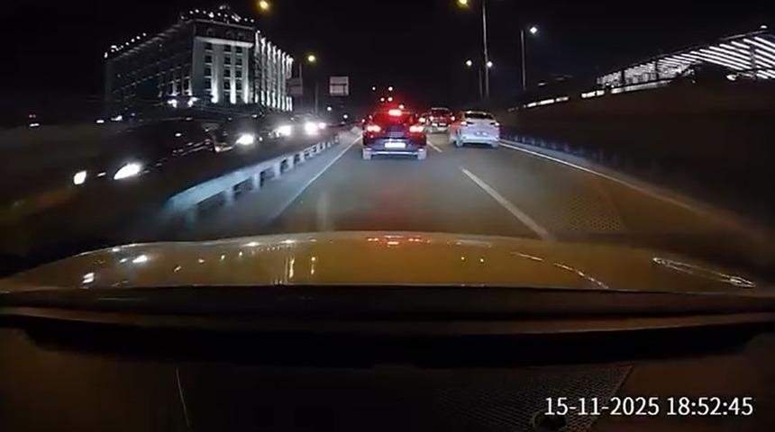 Bursa'da zincirleme kaza kameraya yansıdı