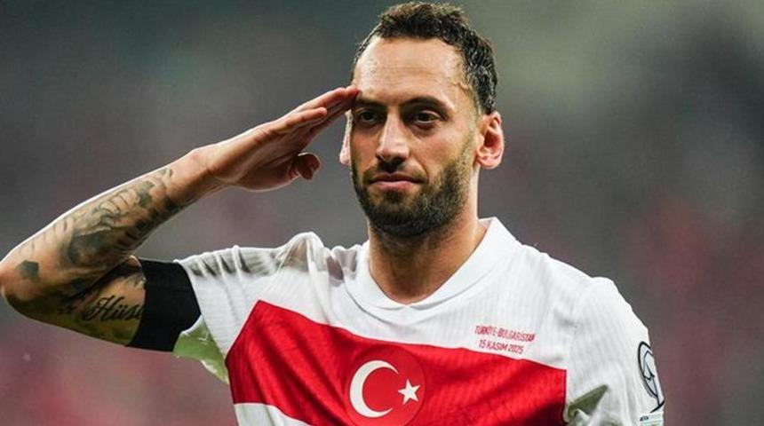 Son dakika: A Milli Takım'da Hakan &Ccedil;alhanoğlu şoku! Sakatlığı nedeniyle kadrodan &ccedil;ıkarıldı