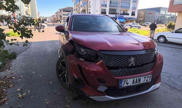 Bartın’da feci kaza: 3 yaralı 1