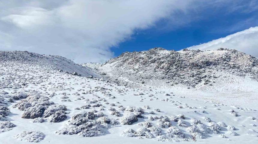 Aydınlar’da kar yağışı