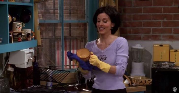 Bugün evde temizlik günü! Nasıl bir planlama yaparsın?