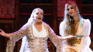 7 Kocalı Hürmüz'de Mine Koşan ve Çağla Şıkel arasında kriz! Bir anda işinden oldu