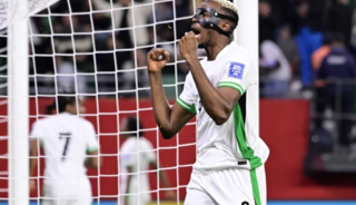 Gözyaşlarıyla çıkmıştı! Osimhen için gece yarısı sakatlık açıklaması