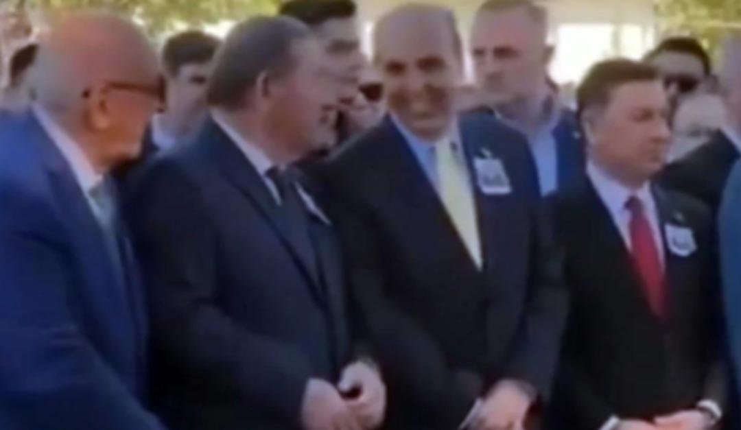Şehit cenazesinde gülücükler saçan AK Partili Aydın Ayaydın ve CHP li Fevzi Topuz tepki çekmişti! Oğlundan skandal ötesi paylaşım 2