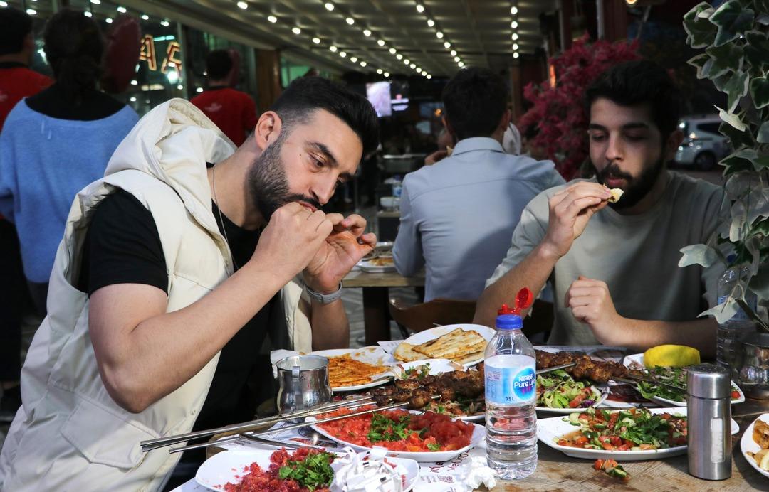  Türkiye nin en çok akla gelen lezzetleri  listesinde, kebabın 3 üncü olmasına tepki: "Adana kebabını dışlıyorlar" 1