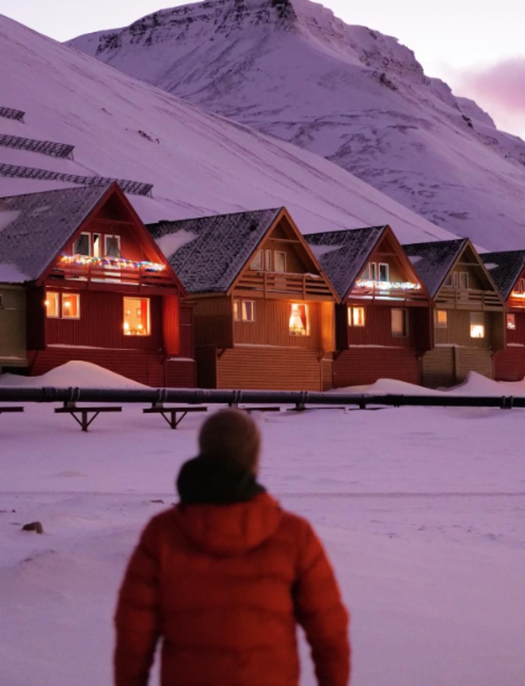 Dünyanın en kuzeyine vizesiz seyahat! Svalbard hayali kuranlara uyarı: Yaşam mücadelesini böyle gösterdi... 1