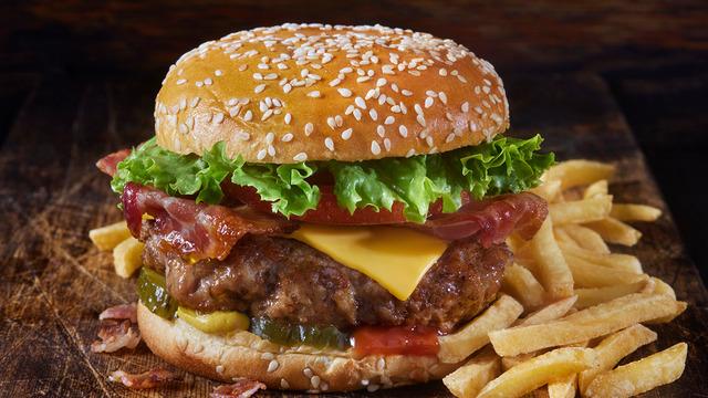 Dev banka Burger King'e talip oldu! Dudak uçuklatan rakam...