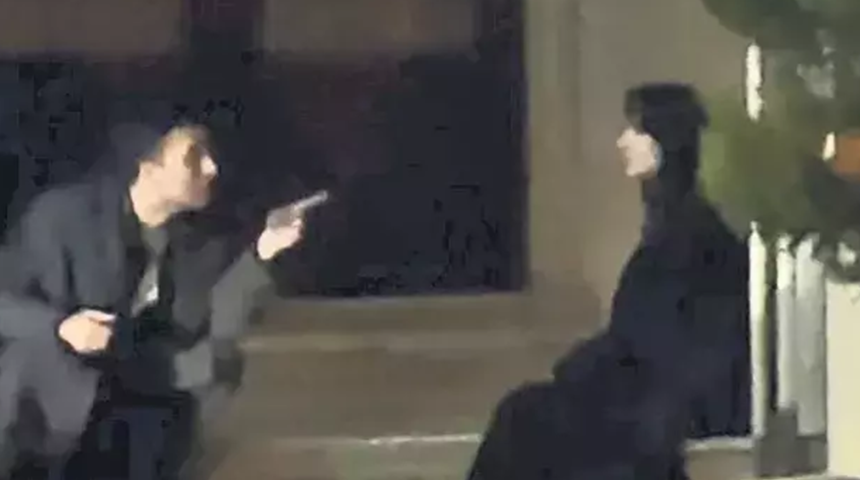 Berkay Tulumbacı ve Ezgi Gergin sokak ortasında kavga etti! "Bıktım senden"