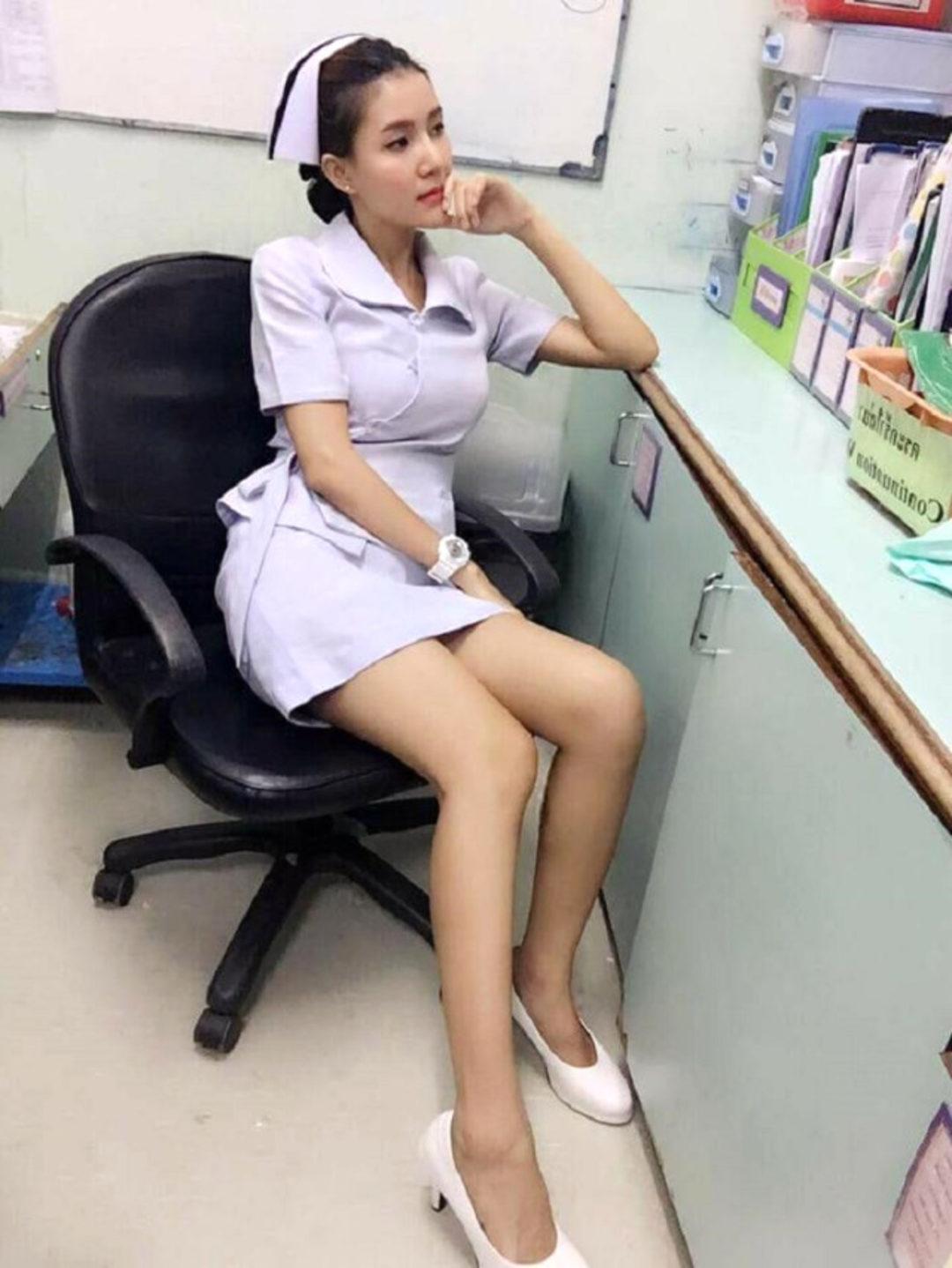 Красивые русские медсестры