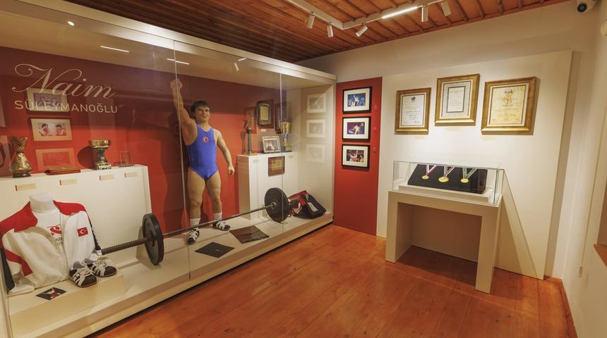 Bakan Ersoy duyurdu: Naim'in evi artık müze!