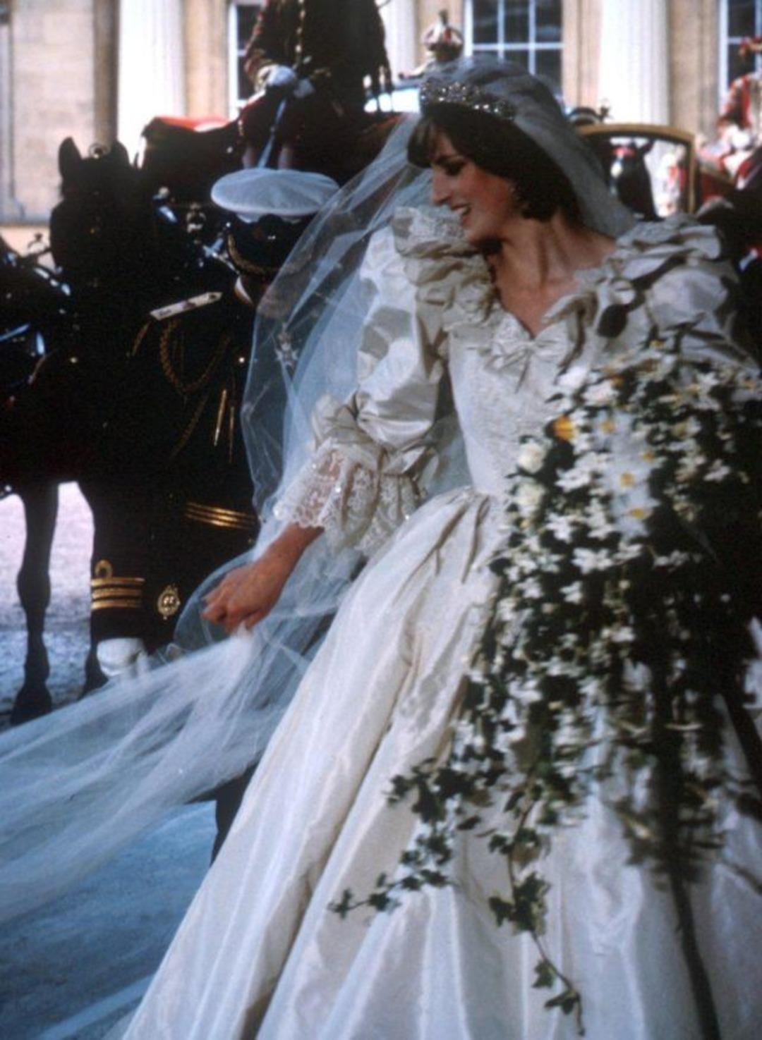 Prenses Diana’nın kokusu: Zarafetin ve asi ruhun rüzgarı 2