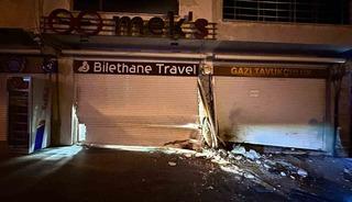 Mardin’de otomobil iş yerinin kepengine çarptı: 4 yaralı