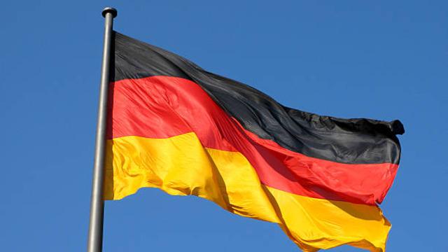 Almanya, İsrail’e yönelik silah ihracatı kısıtlamalarını kaldırıyor