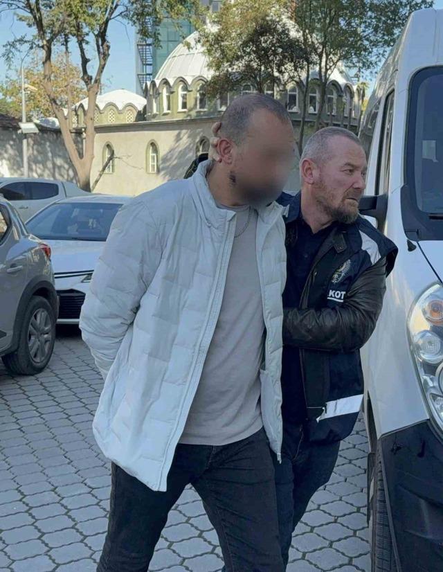 &Uuml;zerinde bonzai ele ge&ccedil;irilen şahıs adliyeye sevk edildi 1