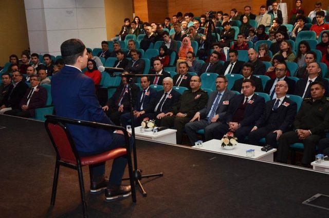 Öğrencilerin ’İstiklal Marşının Kabulü’ gösterisi tam not aldı