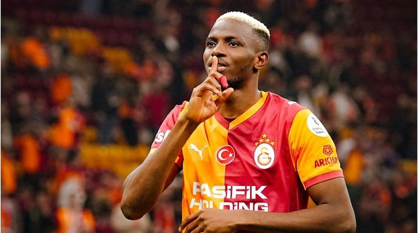 Osimhen, Afrika'da yılın futbolcusu &ouml;d&uuml;l&uuml;nde finale kaldı