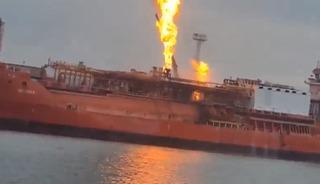 Türk gemisi Ukrayna limanı'nda vuruldu!