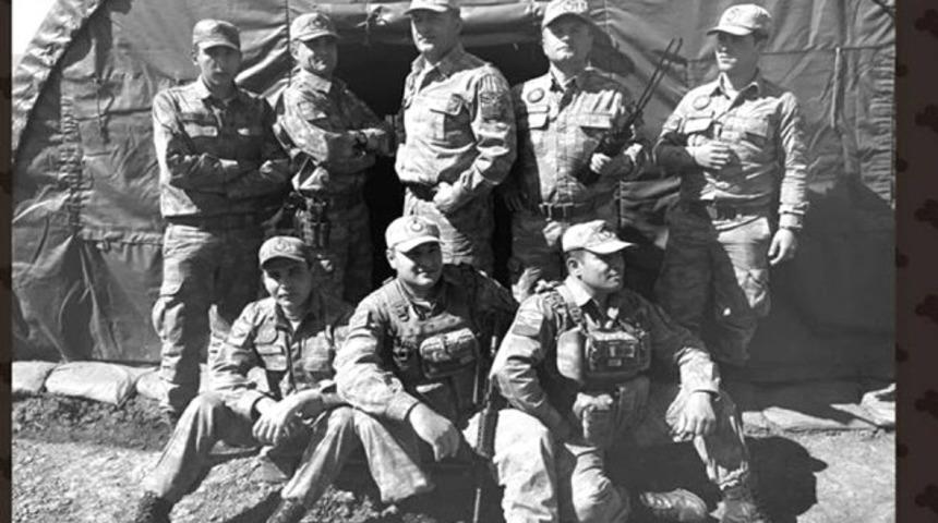 Afrin'deki askerlerden Mustafa Kemal Atatürk pozu!