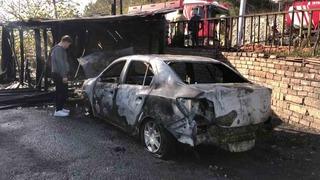 Beykoz’da korkutan yangın: Garaj ve otomobil yanarak adeta kül oldu