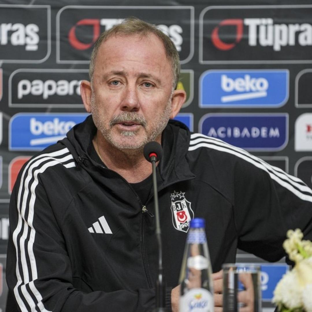 Beşiktaşlı Rafa Silva da kritik gelişme! &lsquo;&lsquo;Rafa, bir daha Beşiktaş forması giymeyecek&rsquo;&rsquo; iddiası olay oldu! Yeni adresi i&ccedil;in flaş iddia... 1