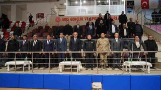 Muş’ta 35 amatör spor kulübüne 2 milyon TL malzeme desteği!