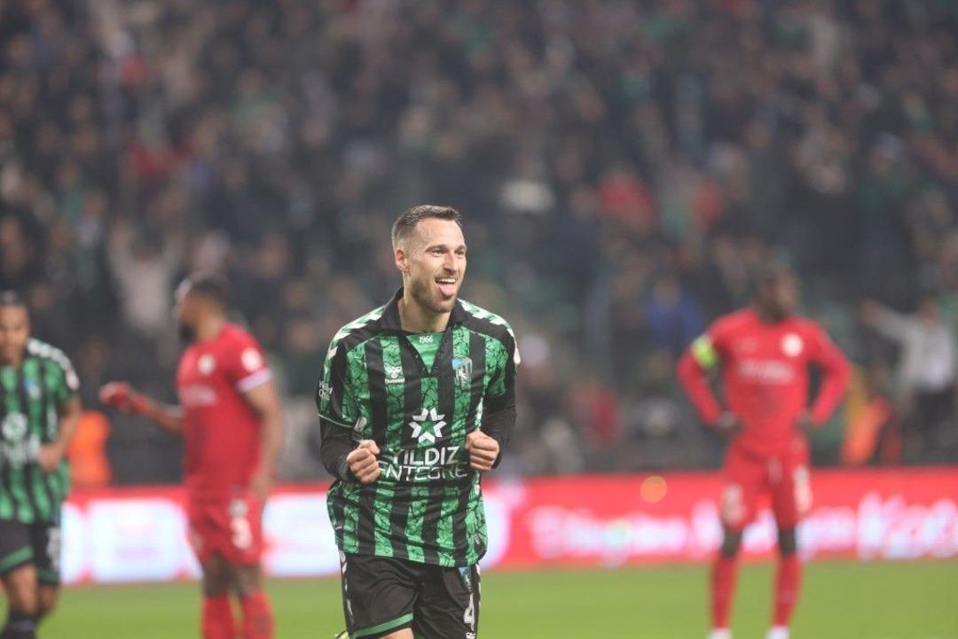 Kocaelispor’dan Josip Vukovic üzerinden ransfer yasağına dair açıklama! 3