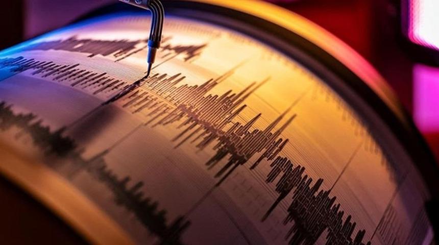 Ege Denizi'nde 4.8 b&uuml;y&uuml;kl&uuml;ğ&uuml;nde deprem