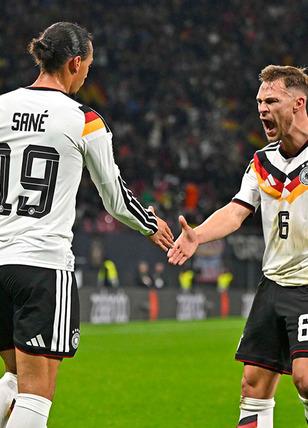 Galatasaray forması giyen Leroy Sane, Almanya'nın Slovakya ile oynadığı Dünya Kupası Elemeleri maçının ilk yarısında 2 gol kaydetti! 