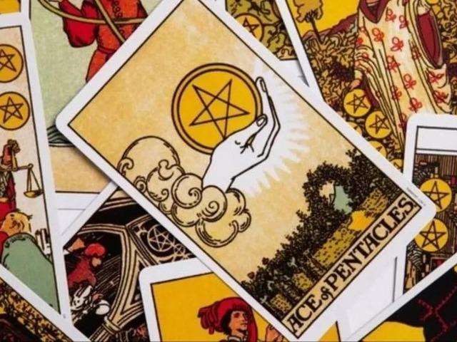 22 Kasım'da yıldızlar ne söylüyor? Tarot kartları aşk, iş ve sağlık için ışık tutuyor!