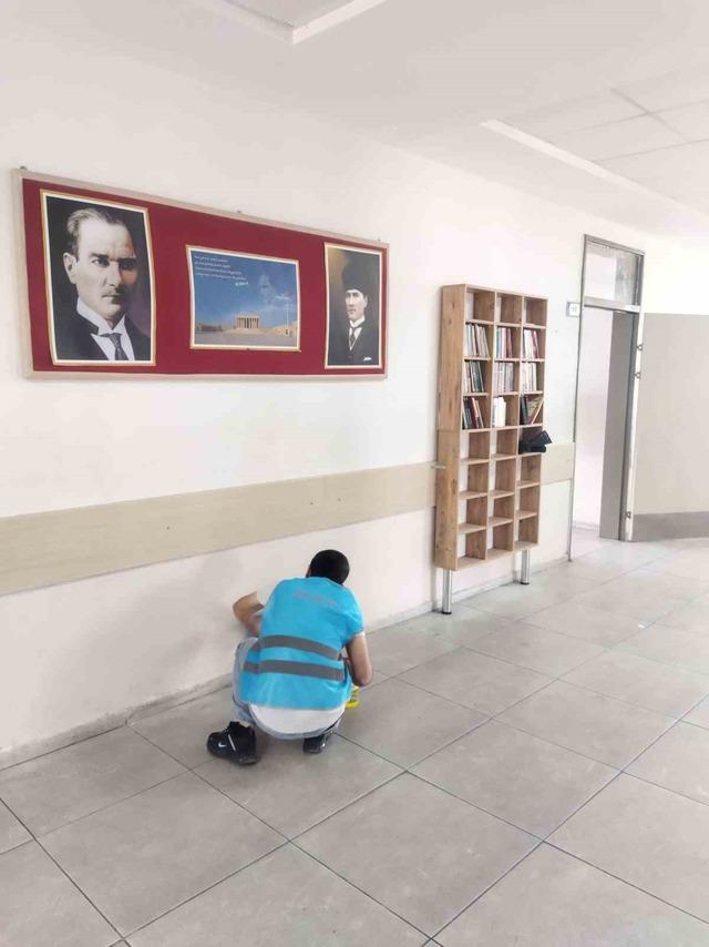 Denetimli serbestlik yükümlüleri, ara tatilde okulları yeniledi 1