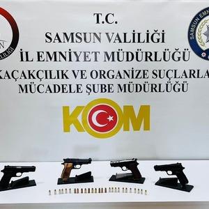 Kaçak silah operasyonunda 4 ruhsatsız tabanca ele geçirildi