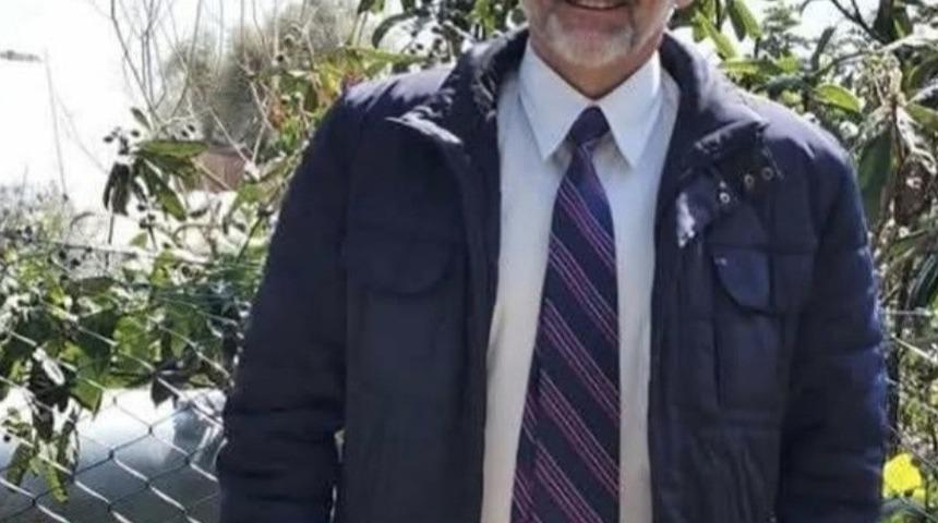 Okul müdürü Dursun Gülseren'den acı haberi: Voleybol maçında geçirdiği kalp krizi sonucu hayatını kaybetti