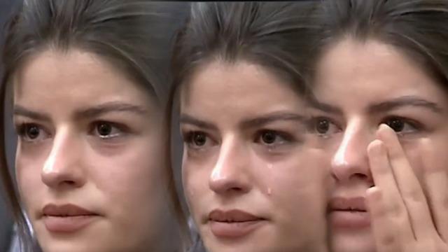 CHP lideri grup toplantısına davet etti! Ayşe Tokyaz'ın kardeşi Esra Tokyaz gözyaşlarına hakim olamadı