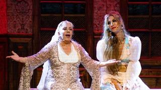 Çağla Şıkel ile Mine Koşan arasında kriz büyüdü! 'Tost' göndermesi olay oldu 