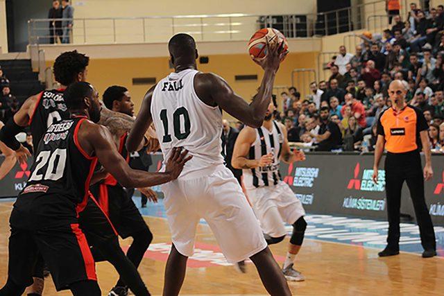 Sakarya Büyükşehir Basketbol - Muratbey Uşak Sportif: 83-73 3