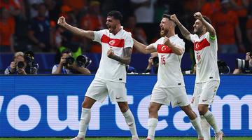 Milli takımımız ve Çaykur Rizespor'un başarılı stoperi Samet Akaydın'a Blackburn Rovers teklif yapıyor!