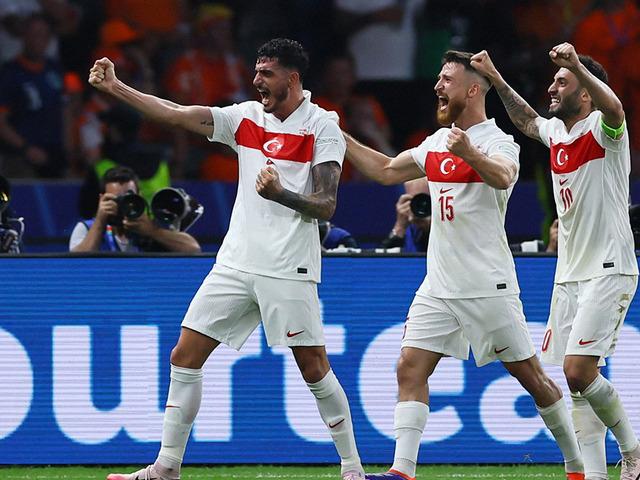 İngiliz ekibinden Samet Akaydın'a sürpriz teklif!