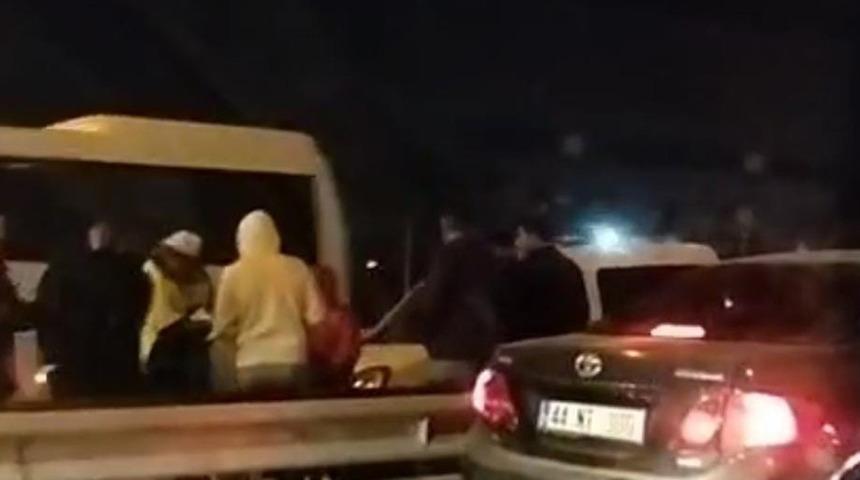 Malatya'da zincirleme trafik kazası! Yaralılar var