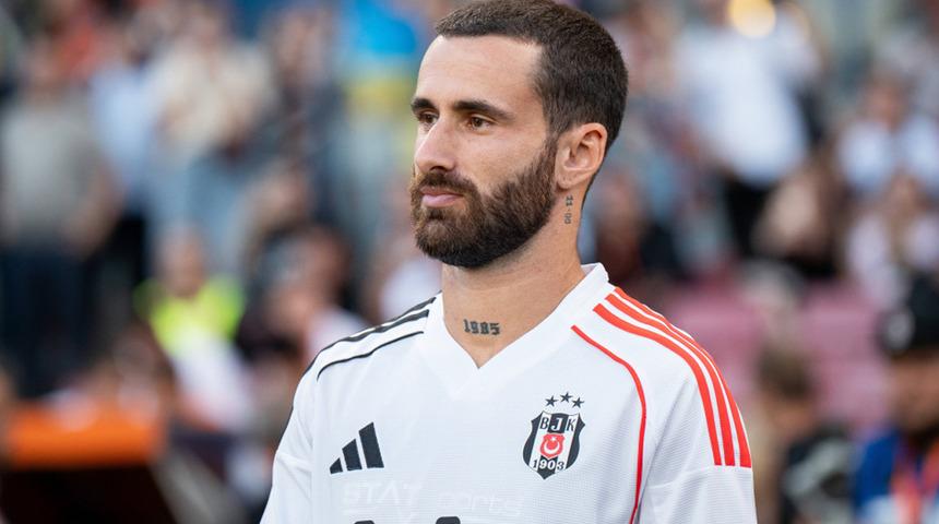 Galatasaray'dan s&uuml;rpriz Rafa Silva a&ccedil;ıklaması! "Bize de hayır gelmez..."