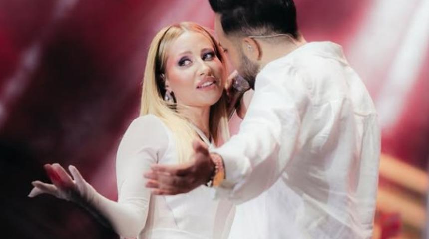 Derya Uluğ ve Asil G&ouml;k şikayet&ccedil;i oldu! Kapısını zorlayıp i&ccedil;eri girmeye &ccedil;alıştı! Evin &ouml;n&uuml;nde sinir krizi ge&ccedil;irdi