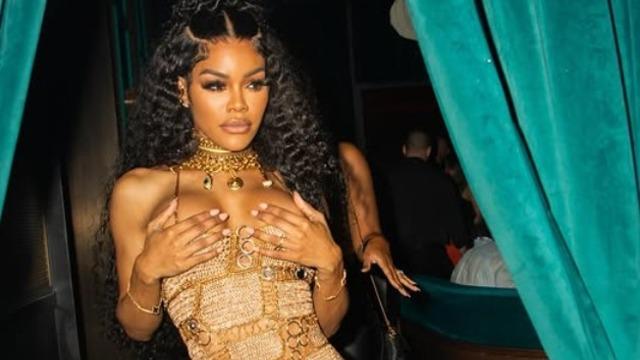 Teyana Taylor yine çok cesur! Hem önünü hem arkasını açtı